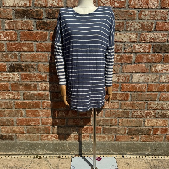 Atmosphere blue and white striped long sleeve top / S / Excellent condition - Picture 3 of 12